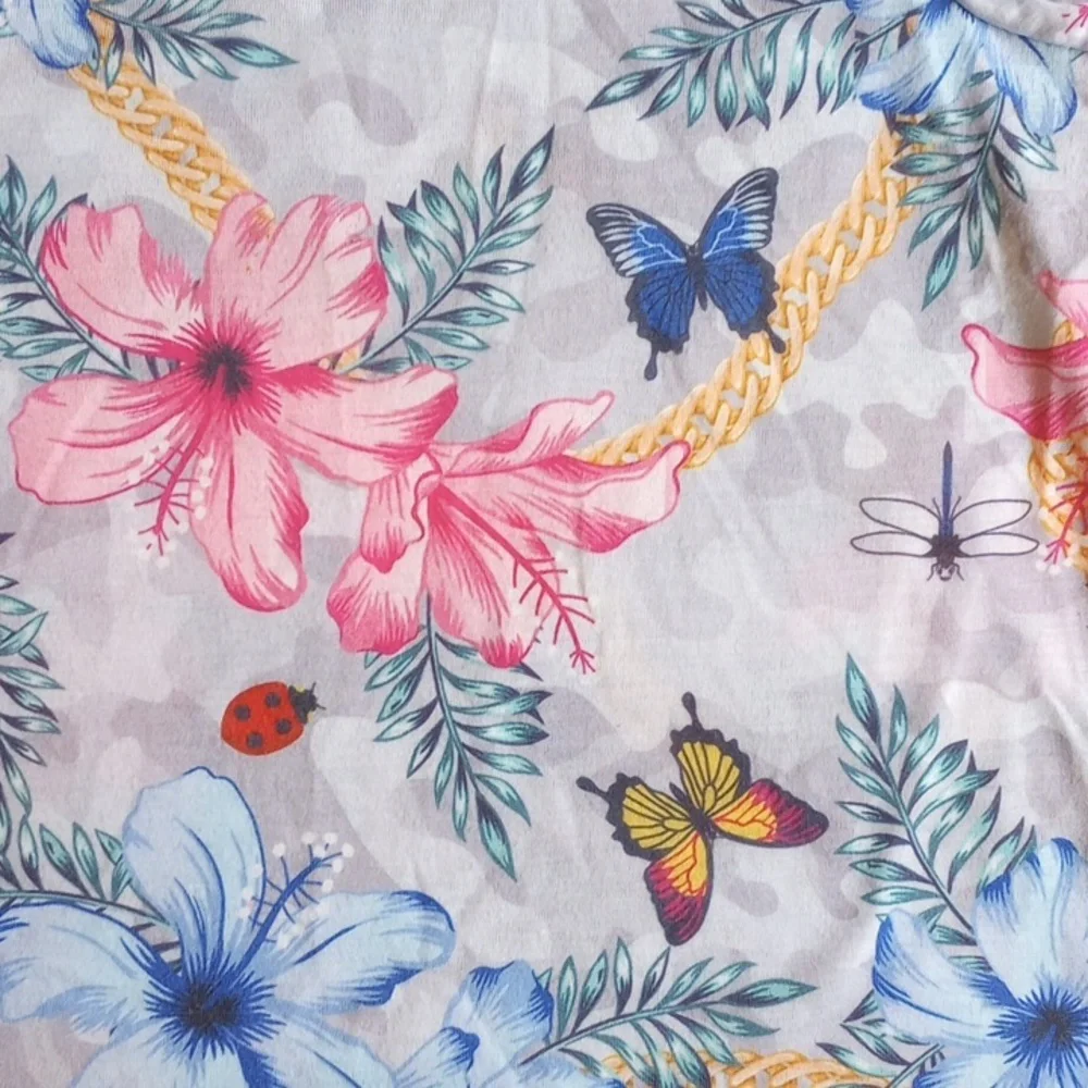 NWOT Fresh Prints of Bel Air Butterfly T-shirt S Ladybug Floral Blue White Pink - Picture 3 of 6